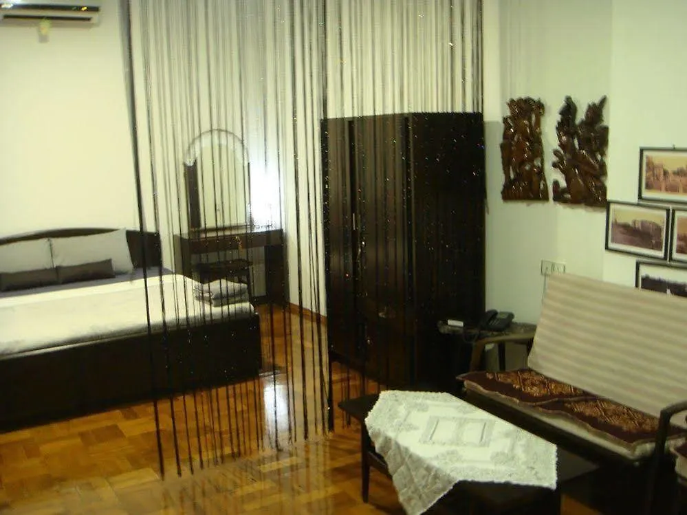 Hotel Goodliff Guest House Rangún